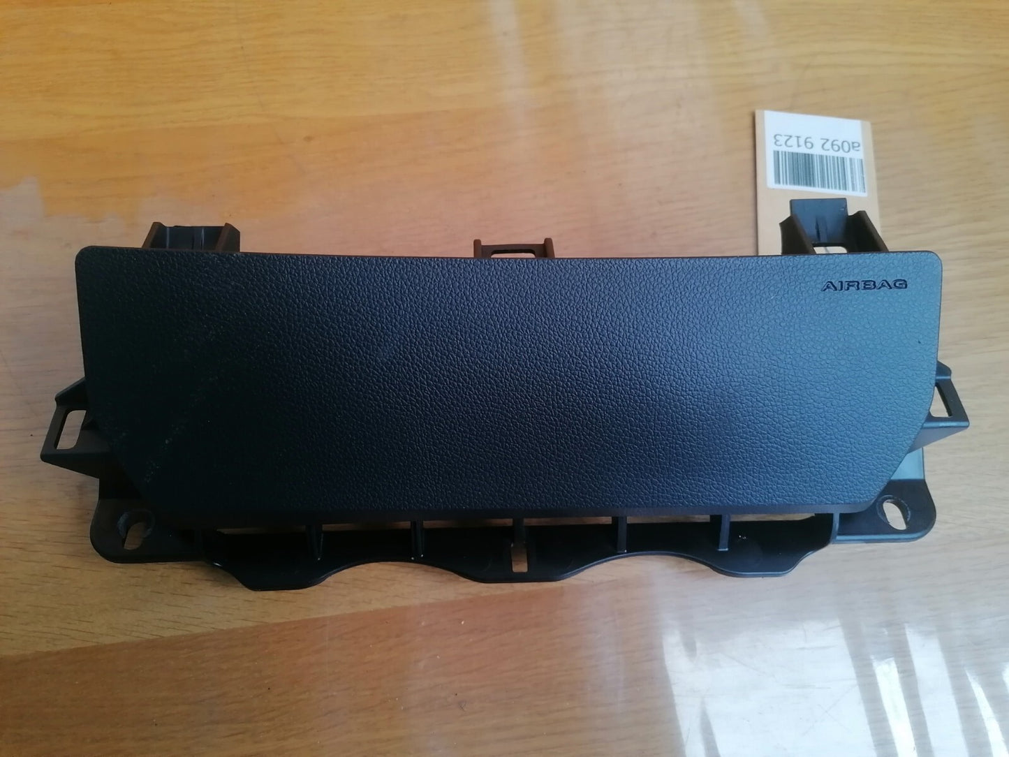 ebay-src:https://i.ebayimg.com/00/s/mtiwmfgxnjaw/z/gyiaaoswur9llwyo/$_57.jpg