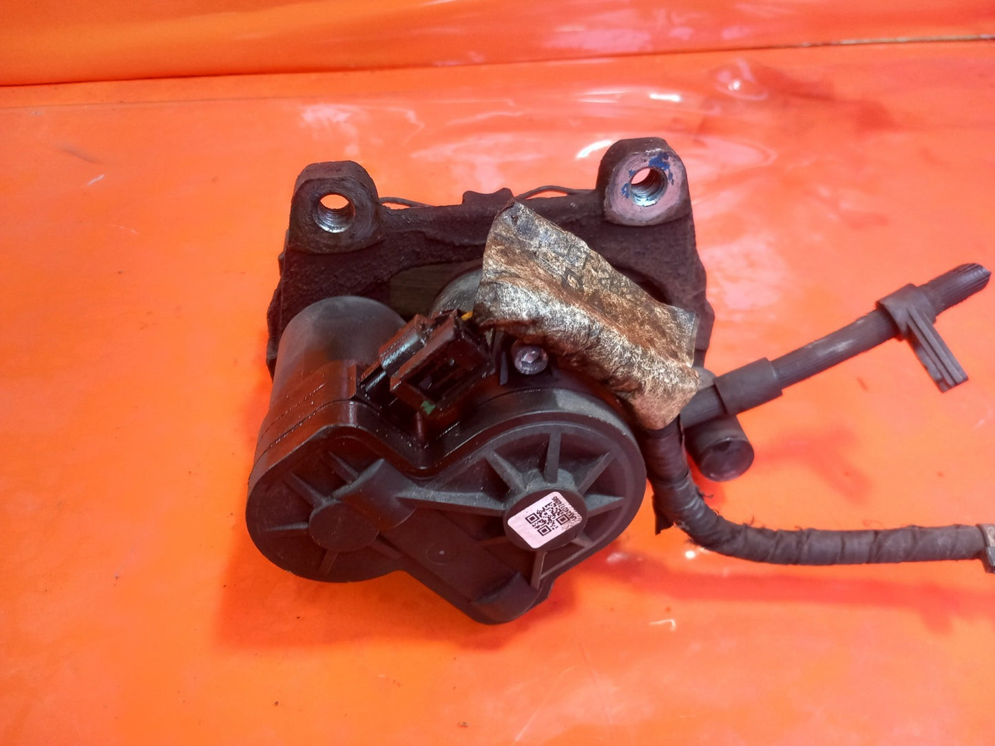 Ford Galaxy Zetec 2.0 Diesel 2019 Rear Right Electric Brake Caliper F2GT2B254BA  - Image 10