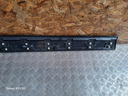 ✅Land Rover Discovery Sport Se Tech Td4 2.0 D 2016 FRONT RIGHT DOOR MOULDING - Image 11