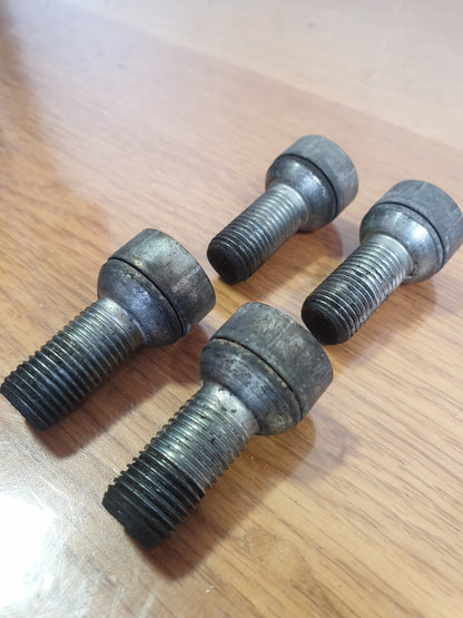 ebay-src:https://i.ebayimg.com/00/s/mtywmfgxmjaw/z/tnaaaosw3uxmuw5i/$_57.jpg