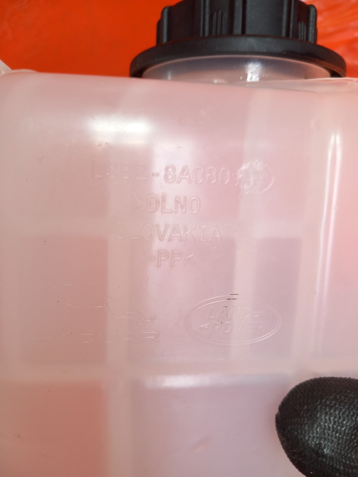 Land Rover Defender L663 3.0 Diesel 2025 Coolant Expansion Tank L8B28A080 A396 - Image 9