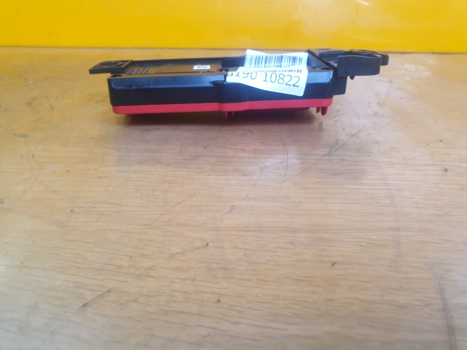 ebay-src:https://i.ebayimg.com/00/s/mtiwmfgxnjaw/z/musaaoswsm9mbcxd/$_57.jpg