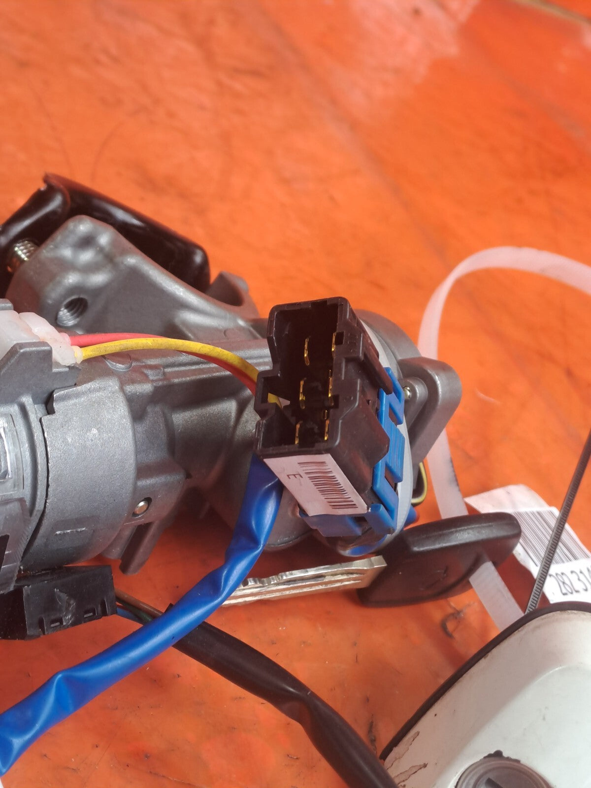 ✅Ssangyong Korando S 2013 2.0 Diesel IGNITION SWITCH LOCK WITH KEY 86970-34001 - Image 7