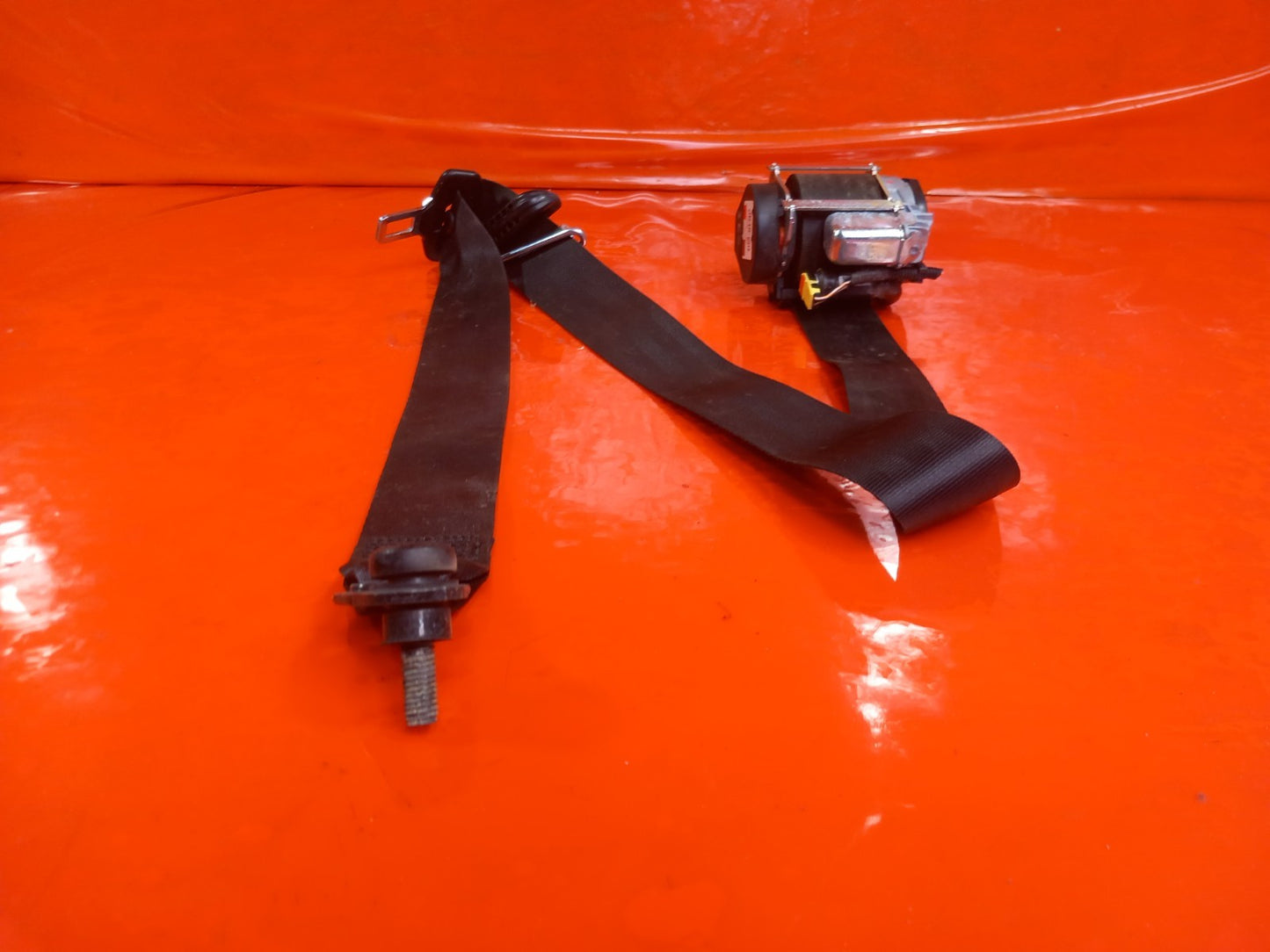 ebay-src:https://i.ebayimg.com/00/s/mtiwmfgxnjaw/z/idgaaeswnp1ql9-g/$_57.jpg