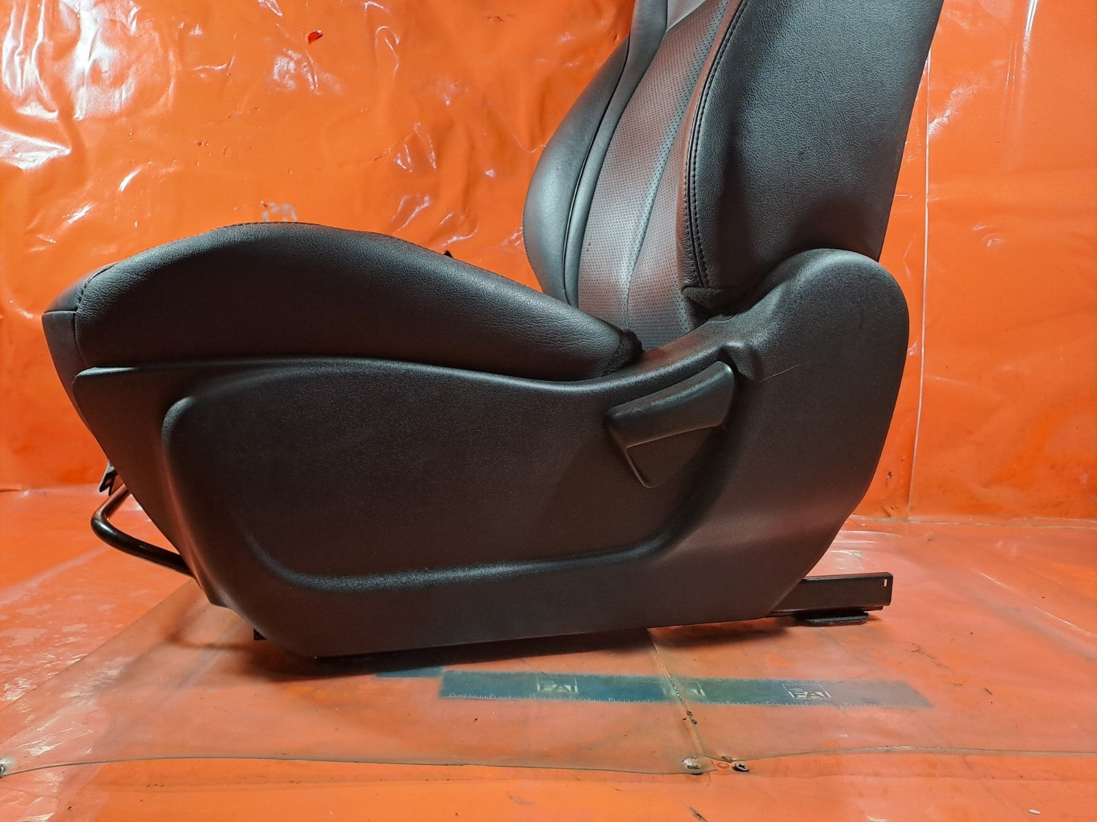 ✅NISSAN JUKE TEKNA 1.5 DIESEL 2017 FRONT LEFT LEATHER SEAT Warranty A322 - Image 8