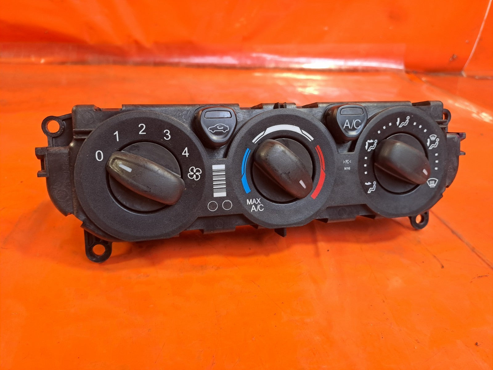 ✅Ford Tourneo Custom 2.0 Diesel 2017 A/C Heater Climate Control Panel GK2T19980 - Image 2