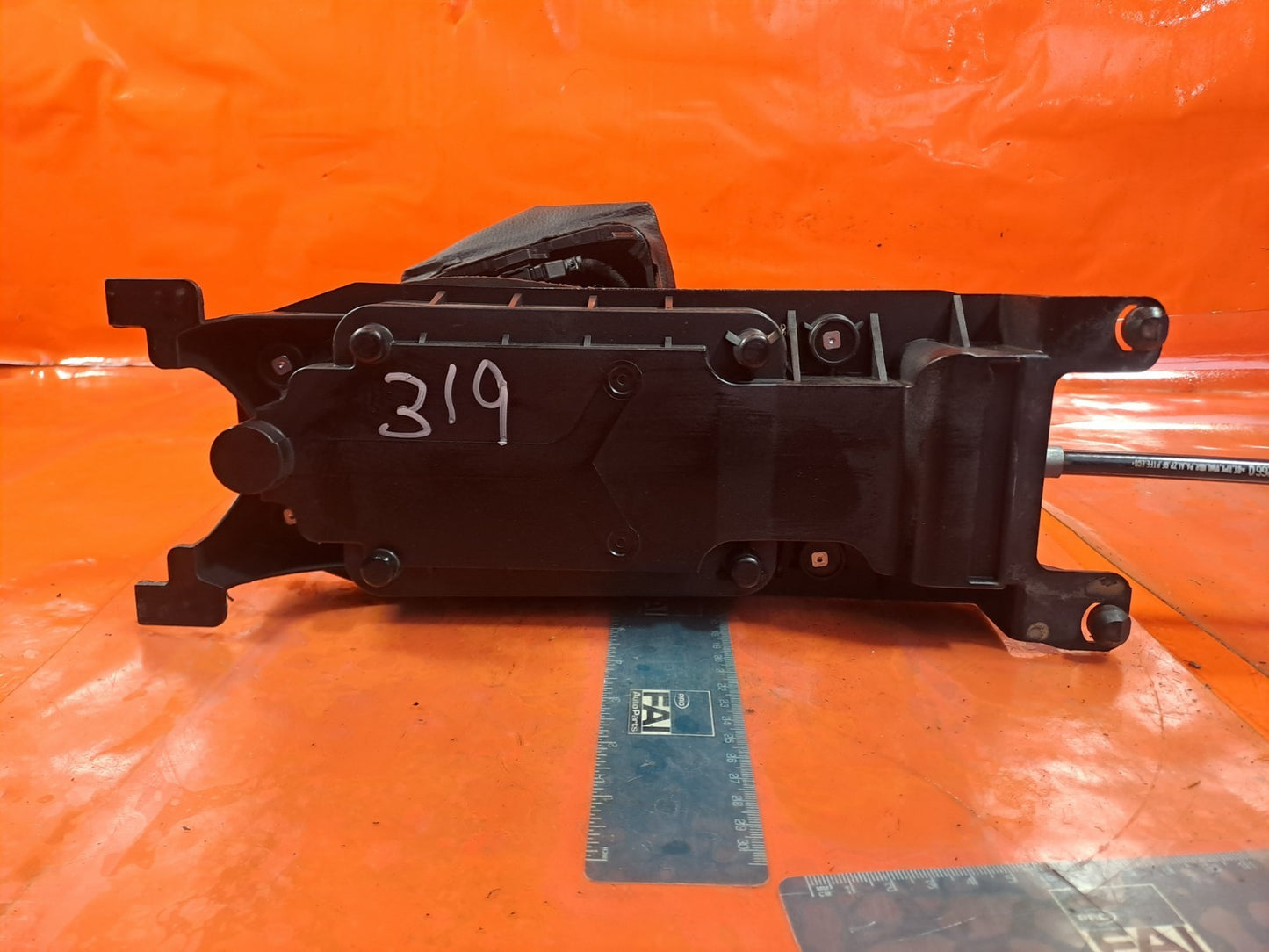 ebay-src:https://i.ebayimg.com/00/s/mtiwmfgxnjaw/z/sysaaesw30vplr1r/$_57.jpg