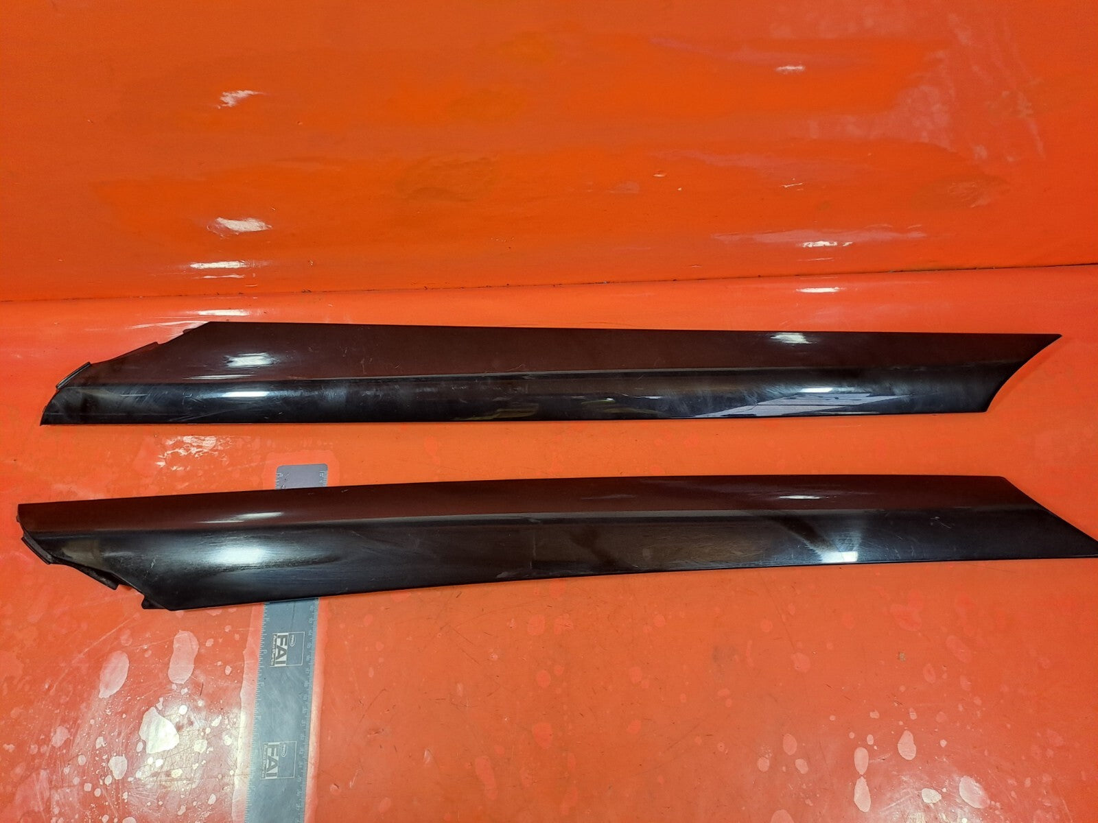 2015 SSANGYONG TIVOLI ELX 1.6P FRONT RIGHT & LEFT  MOLDINGS PAIR + WARRANTY A221 - Image 1
