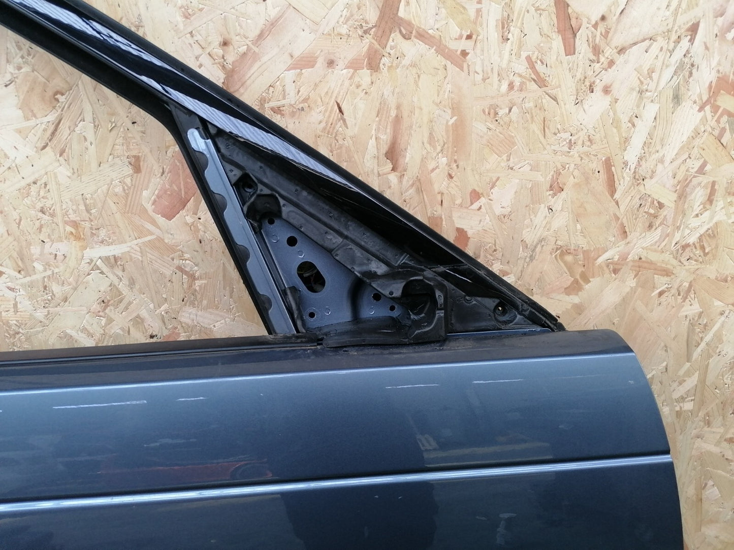 LAND ROVER DISCOVERY 5 L462 2018 FRONT RIGHT DOOR DRIVER SIDE A046 - Image 4