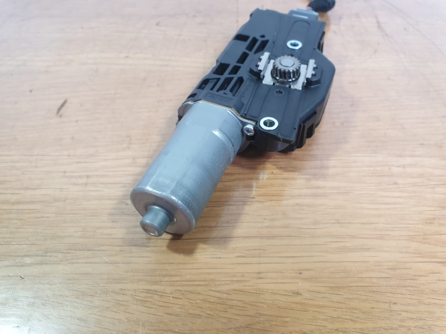 Ford Focus Active X 1.0 Petrol 2021 PANORAMIC SUN ROOF MOTOR JX7B-15B689-AB A212 - Image 5
