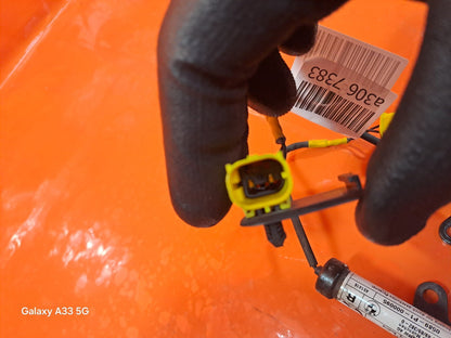 ✅BMW 218I SPORT F22 1.5 PETROL 2017 BONNET HOOD ACTUATORS PAIR 0589-P1-000095 - Image 10