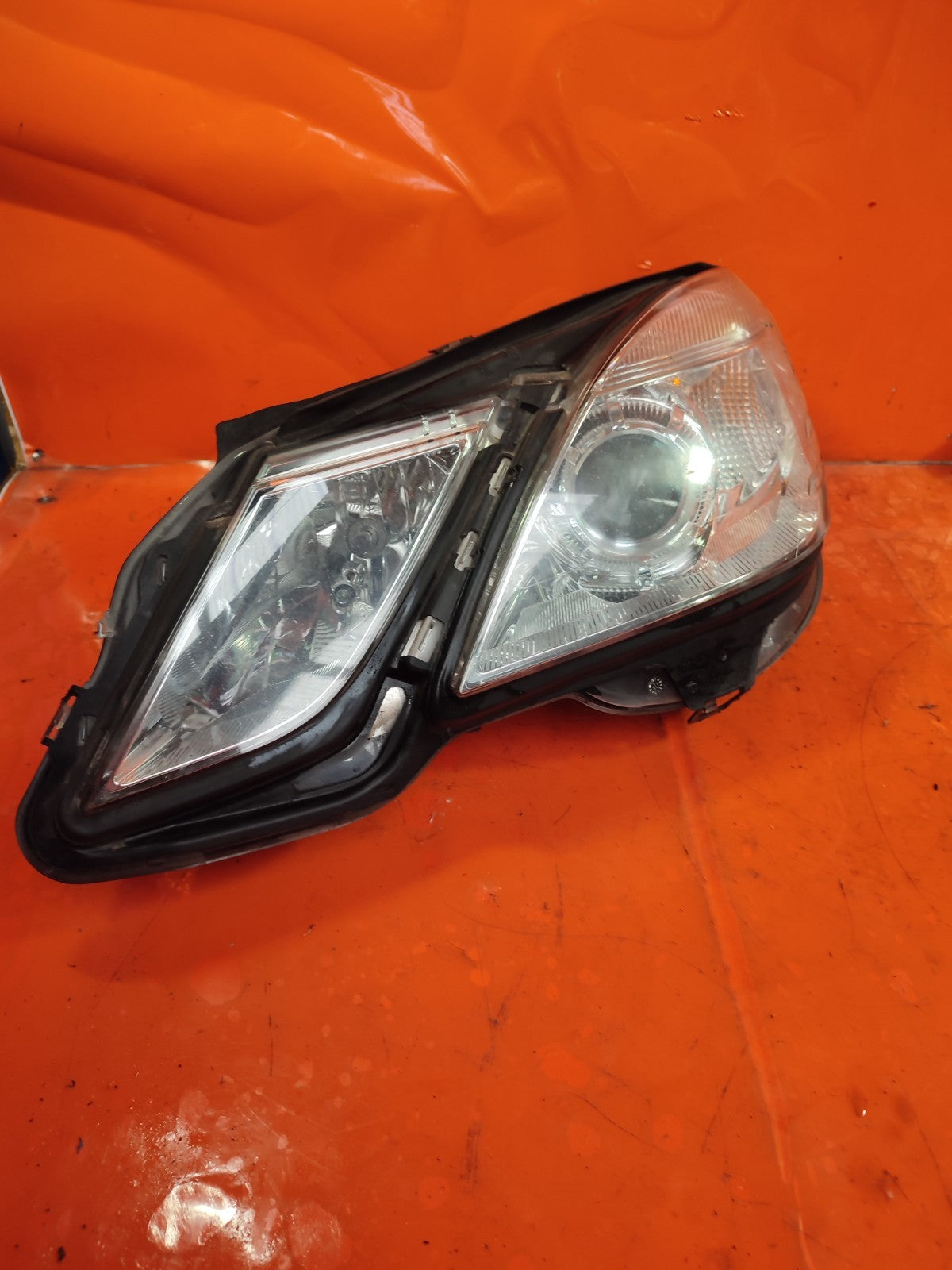 ✅MERCEDES E300 W212 2.1 DIESEL 2013 FRONT LEFT HEADLIGHT A2128208361KZ Warranty - Image 1