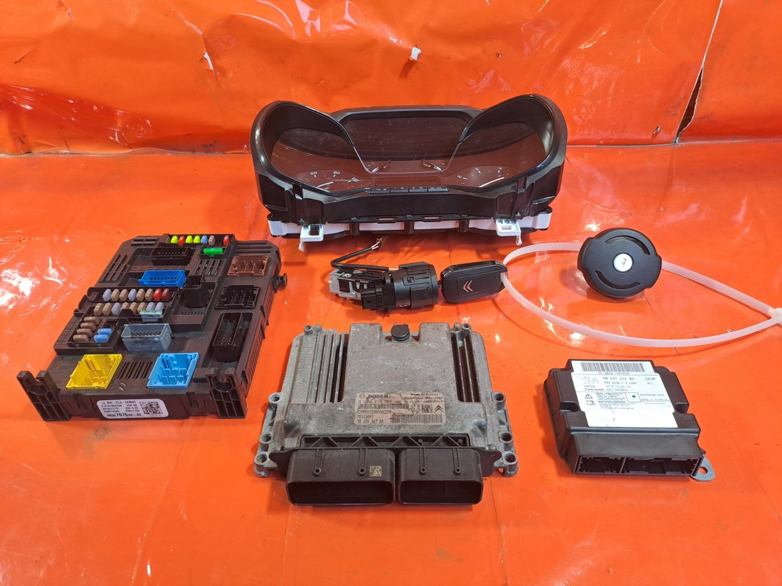 ✅Citroen Berlingo 650 1.5 Diesel 2020 Engine ECU Kit 9830707680 9831102380 A381 - Image 2