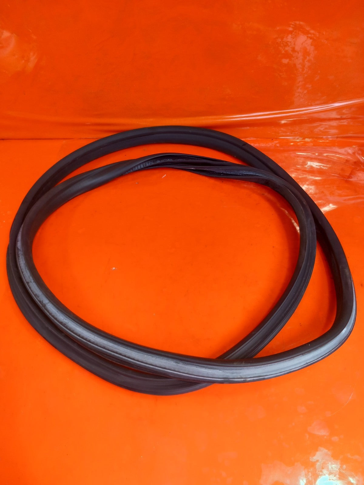 2020 BMW 2 Series F44 M Sport Front Right Door Seal Rubber 7483095 Warranty A386 - Image 2