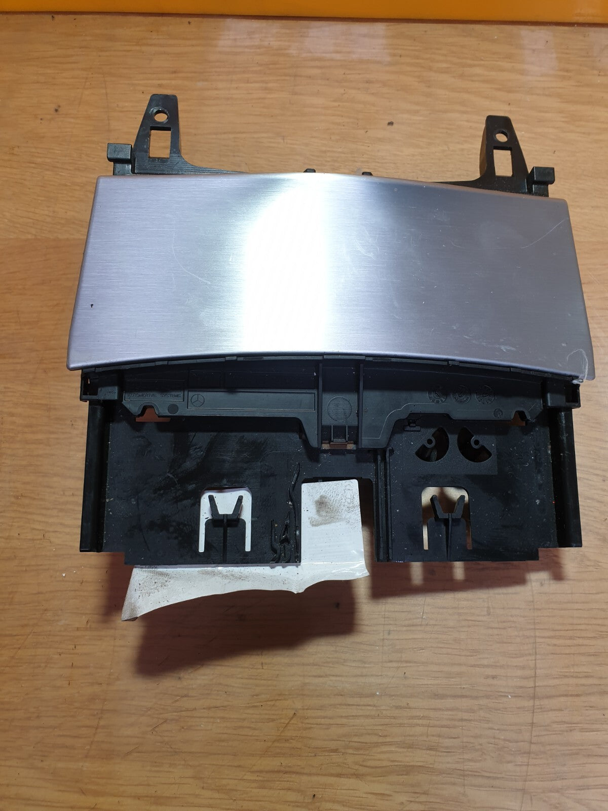 ✅2013 MERCEDES C CLASS W204 CENTRE CONSOLE ASHTRAY BOX A2046801350 + WARRANTY - Image 7