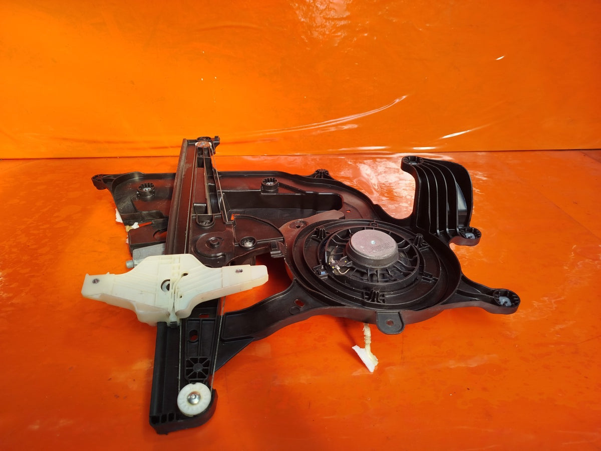 ebay-src:https://i.ebayimg.com/00/s/mtiwmfgxnjaw/z/dniaaeswtttqtymb/$_57.jpg