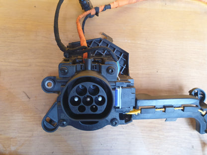 ✅2023 CUPRA FORMENTOR 1.4P HYBRID HIGH VOLTAGE CHARGER SOCKET 5FF971509B A173 - Image 4