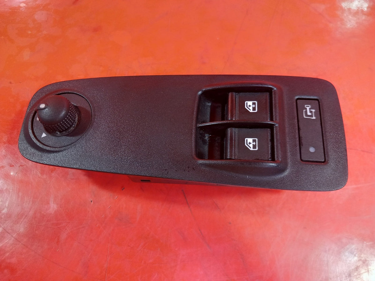 ebay-src:https://i.ebayimg.com/00/s/mtiwmfgxnjaw/z/iisaaeswls1qecoa/$_57.jpg