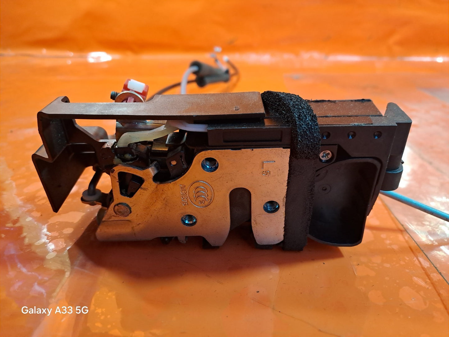 ✅2018 SSANGYONG KORANDO LE FRONT LEFT DOOR LOCK + WARRANTY A288 - Image 3
