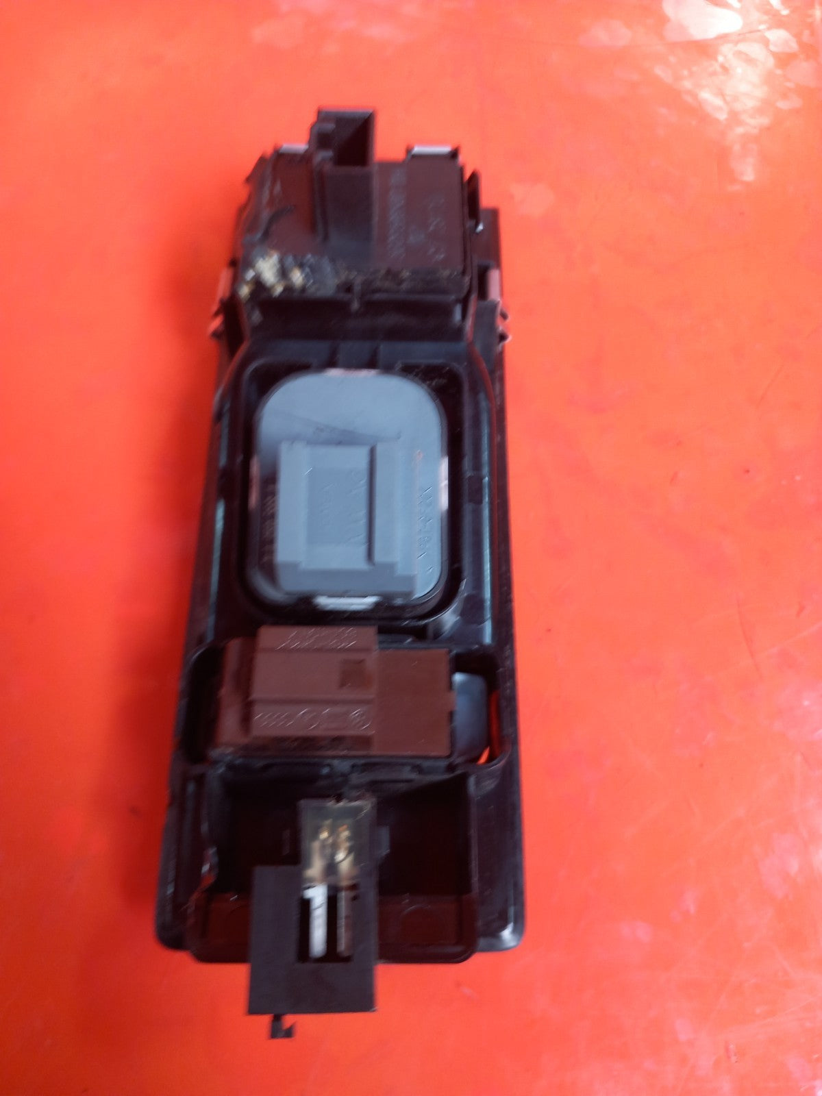 VW Transporter T30 2.0 Diesel 2021 Front Right Window Switch 7LA868247 A410 - Image 10