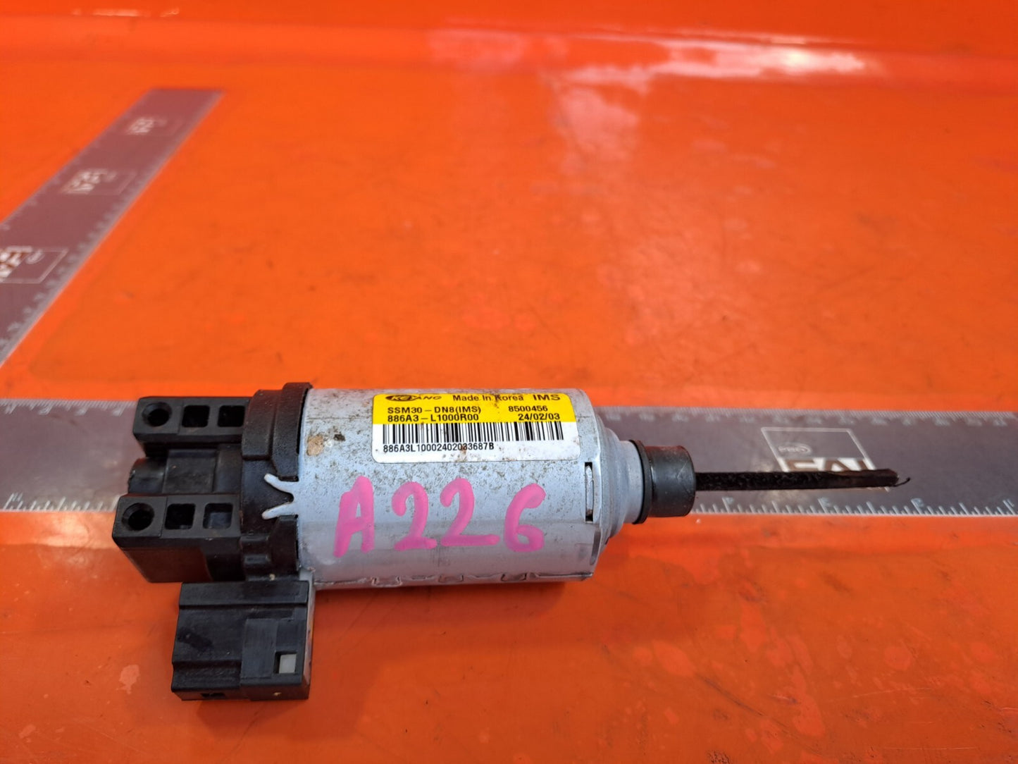 ✅2024 HYUNDAI IONIQ 5 FRONT LEFT SEAT ADJUSTMENT MOTOR 886A3L1000 +WARRANTY A226 - Image 6