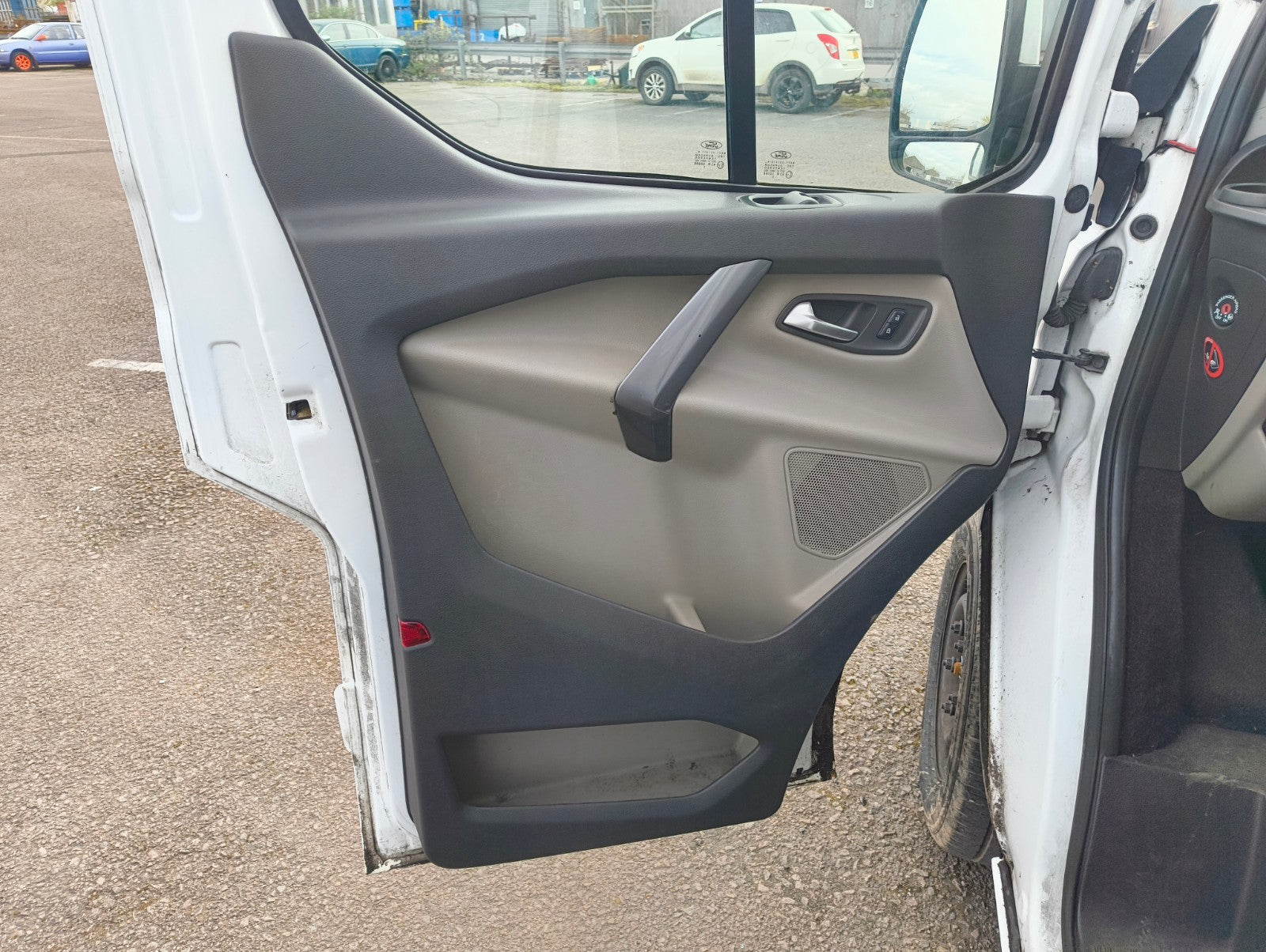 ✅Ford Tourneo Custom 2.2 Diesel 2015 Front Left Door Card Warranty A377 - Image 1