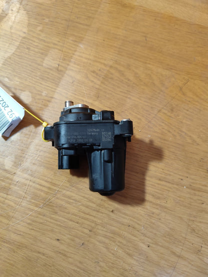 ebay-src:https://i.ebayimg.com/00/s/mtywmfgxmjaw/z/jgyaaosw1txmcwtf/$_57.jpg