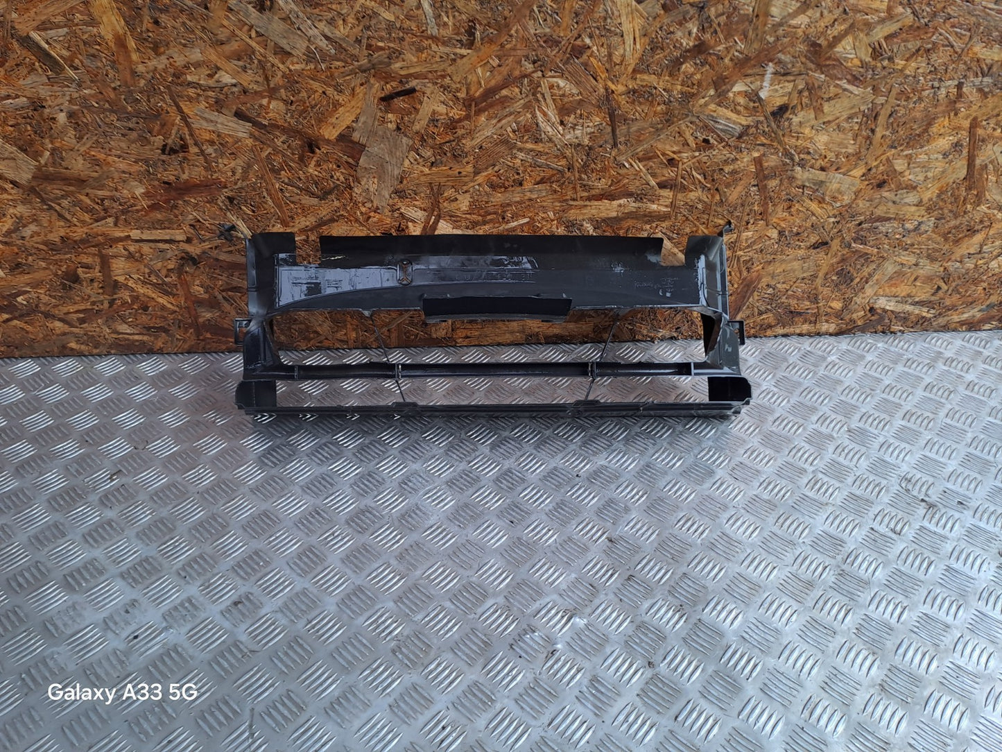 ✅BMW F21 116D 1.6D N47 D16A 2013 LOWER RADIATOR AIR DUCT GUIDE PANEL 7255414 - Image 3