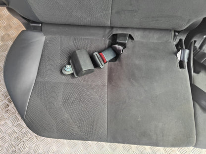 ✅Toyota Sienna 3rd row seats with seat belts camper conversion folding xAA - Image 8