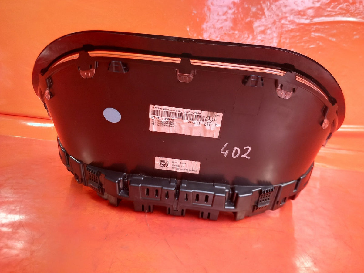 ebay-src:https://i.ebayimg.com/00/s/mtiwmfgxnjaw/z/glwaaeswxvxqesfq/$_57.jpg