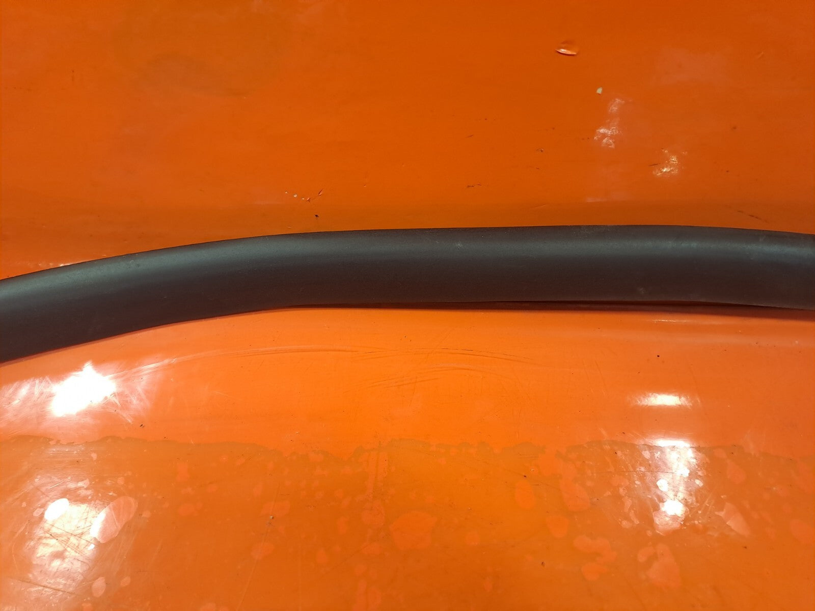✅TESLA MODEL 3 LONG 2024 REAR LEFT DOOR RUBBER SEAL 1910985-00-B Warranty A207 - Image 9