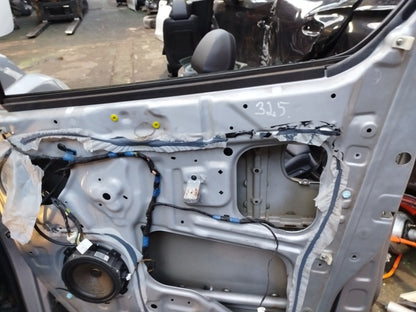 ✅2010 HYUNDAI I800 2.5D FRONT RIGHT DOOR W/O MIRROR SILVER + WARRANTY A325 - Image 10