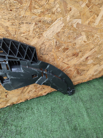 ✅Audi A3 E-Tron 2015 1.4 Petrol FRONT BUMPER UNDERTRAY 8V3807233A Warranty A204 - Image 9