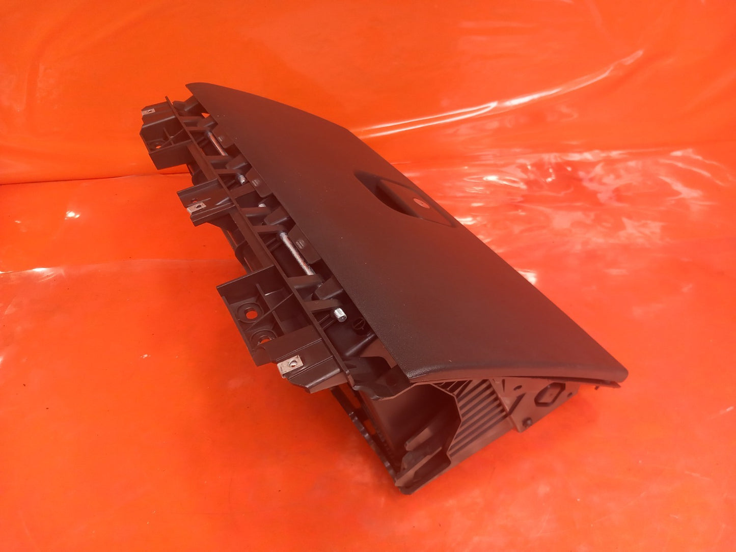 2025 Land Rover Defender L663 Glove Box Compartment L8B2-060T10-AG Warranty A396 - Image 5