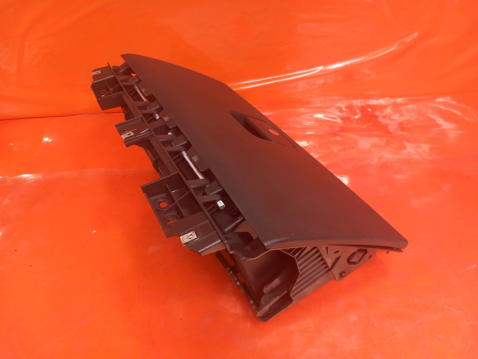 2025 Land Rover Defender L663 Glove Box Compartment L8B2-060T10-AG Warranty A396 - Image 5