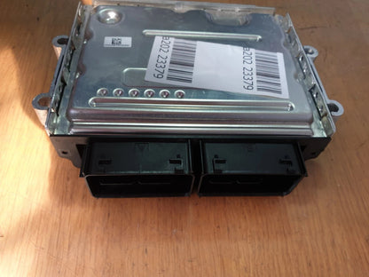 ebay-src:https://i.ebayimg.com/00/s/mtiwmfgxnjaw/z/otqaaeswcbzqfo84/$_57.jpg