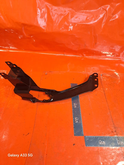 ✅2018 BMW X1 F48 2.0P LEFT HEADLIGHT SUPPORT BRACKET 7426633 + WARRANTY A303 - Image 12