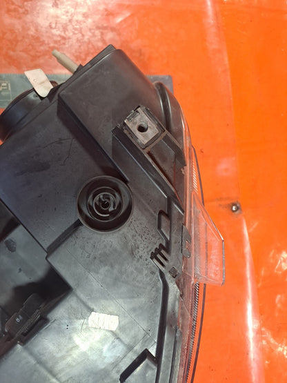 ✅2015 CITROEN C4 CACTUS 1.6D FRONT RIGHT HEADLIGHT 9800901480 + WARRANTY A327 - Image 10