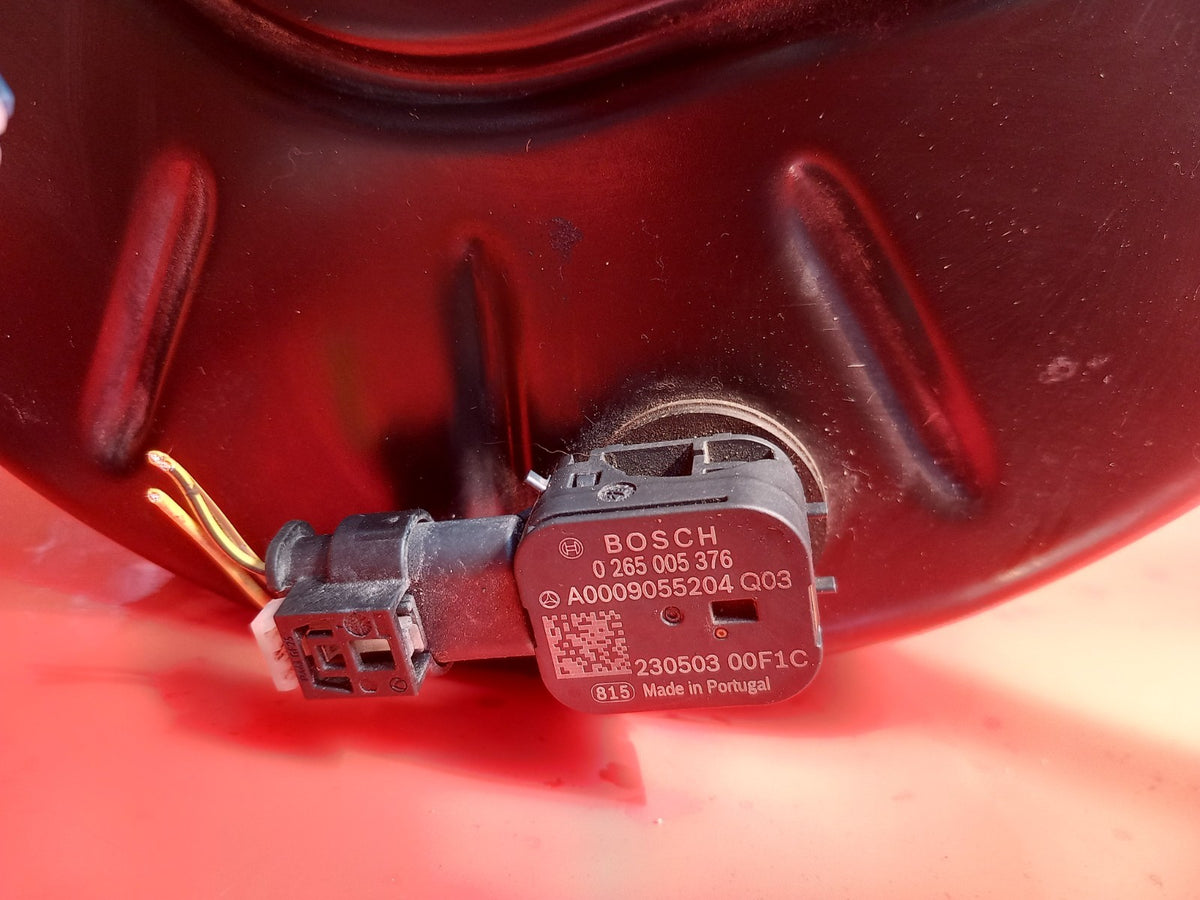 ebay-src:https://i.ebayimg.com/00/s/mtiwmfgxnjaw/z/4xeaaeswth5qfue1/$_57.jpg