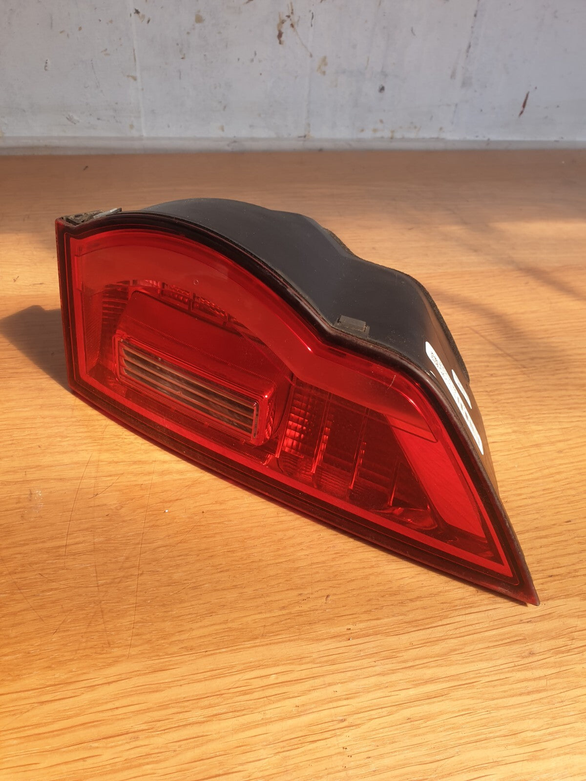 ✅JAGUAR F-PACE V6 3.0 PETROL 2017 REAR RIGHT INNER TAIL LIGHT HK8315K272AA A196 - Image 3