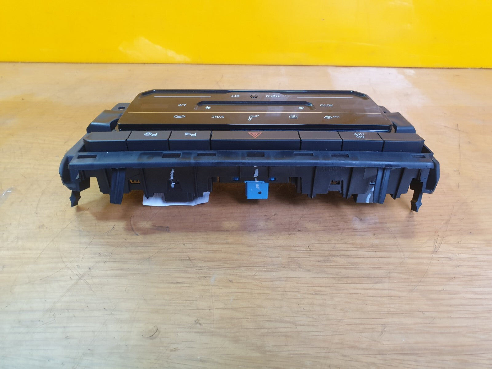 ✅VW T-ROC LIFE 1.5 PETROL 2022 HEATER CLIMATE CONTROL PANEL 2GA907044 Warranty - Image 6