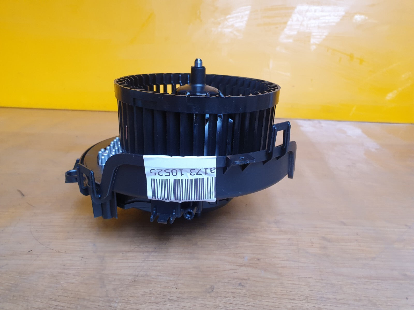 ebay-src:https://i.ebayimg.com/00/s/mtiwmfgxnjaw/z/hogaaoswez9myazs/$_57.jpg