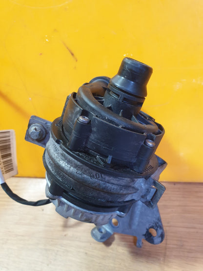 ✅Mercedes C Class W205 2.1 2014 Auxiliary Water Pump A2055013020 + Warranty A147 - Image 4