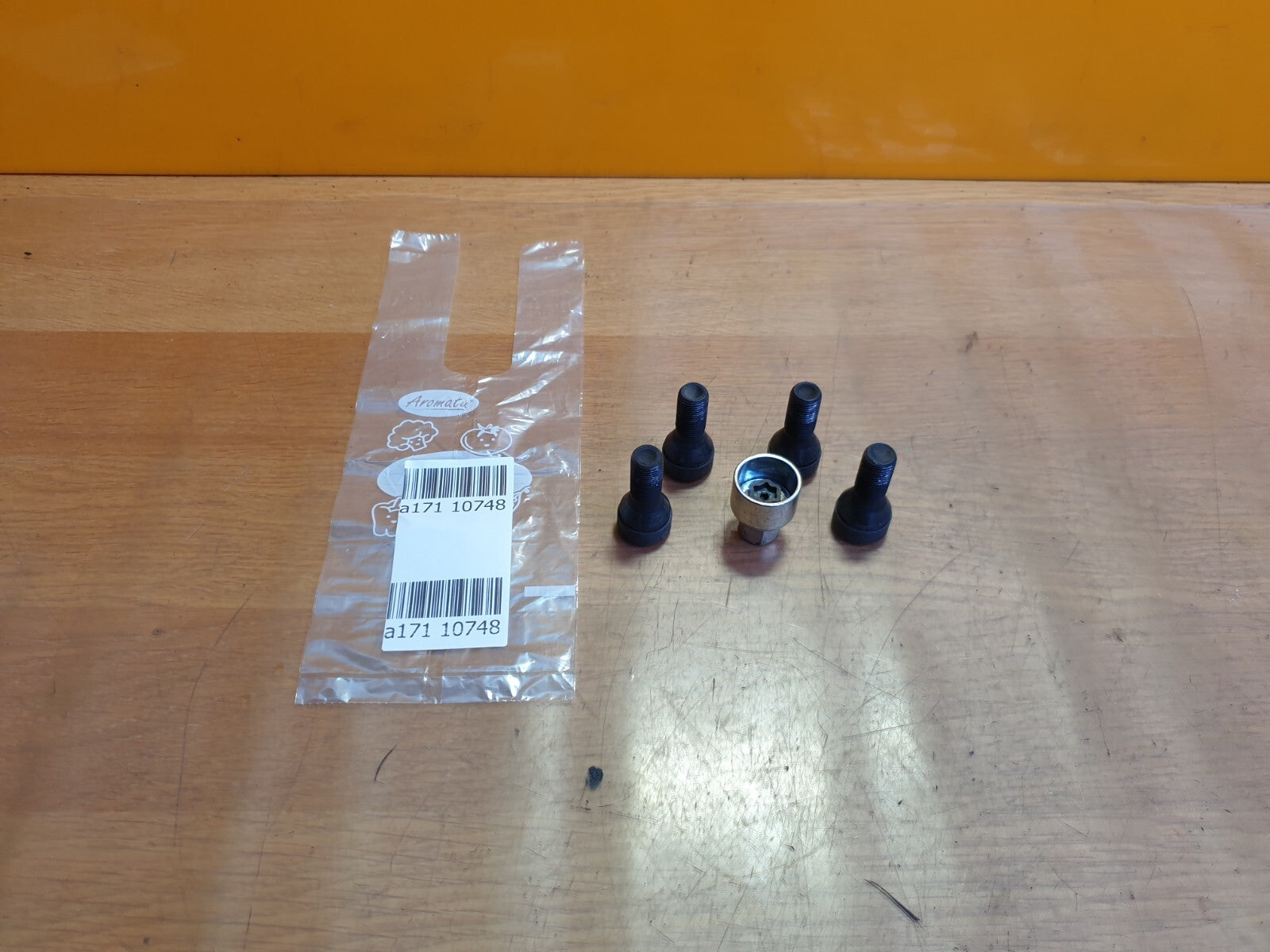 ✅2023 BMW Z4 G29 SDRIVE20i 2.0P WHEEL NUTS + WARRANTY A171 - Image 1