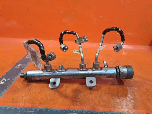✅2011 LAND ROVER DISCOVERY 4 L319 3.0D FUEL INJECTOR RAIL 9X2Q-9D280-EA A239 - Image 1