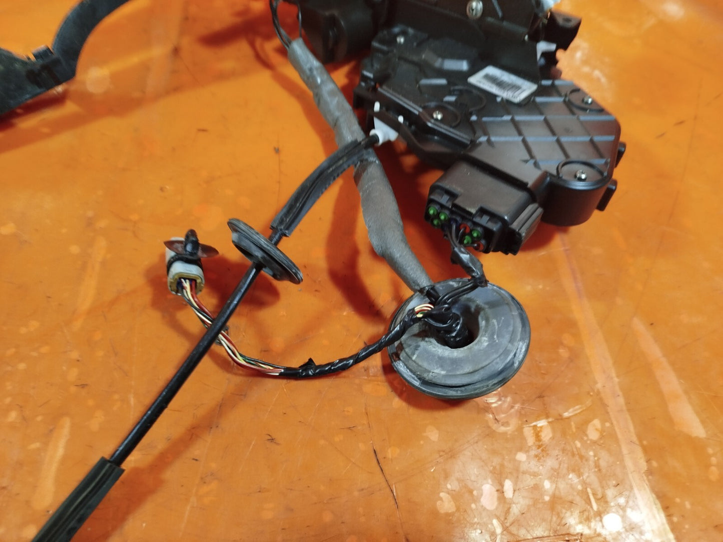 ebay-src:https://i.ebayimg.com/00/s/mtiwmfgxnjaw/z/klsaaoswtp1ol028/$_57.jpg