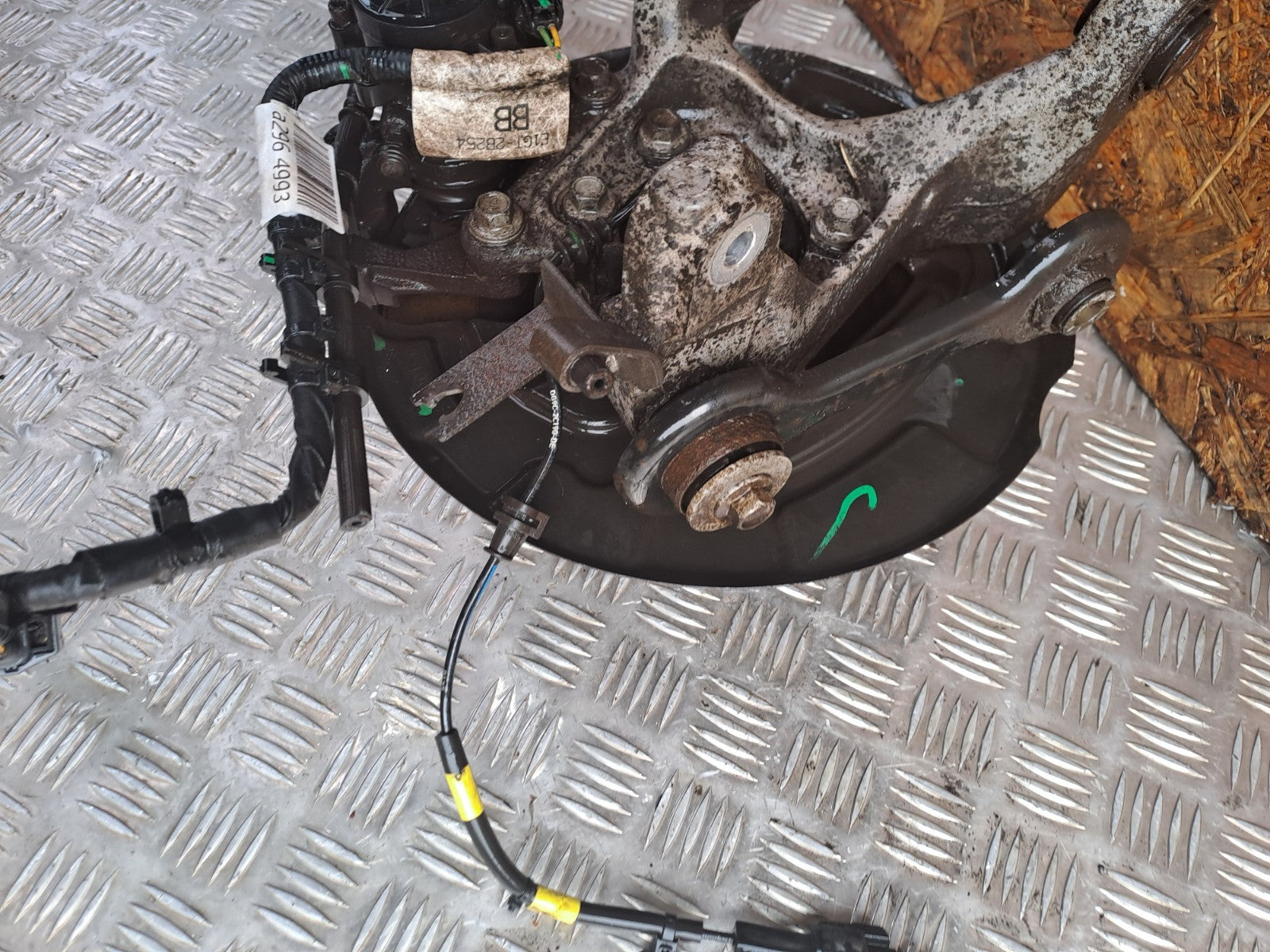 ✅2017 FORD GALAXY MK4 REAR RIGHT WHEEL HUB DG9C-2D250-G + WARRANTY A296 - Image 9