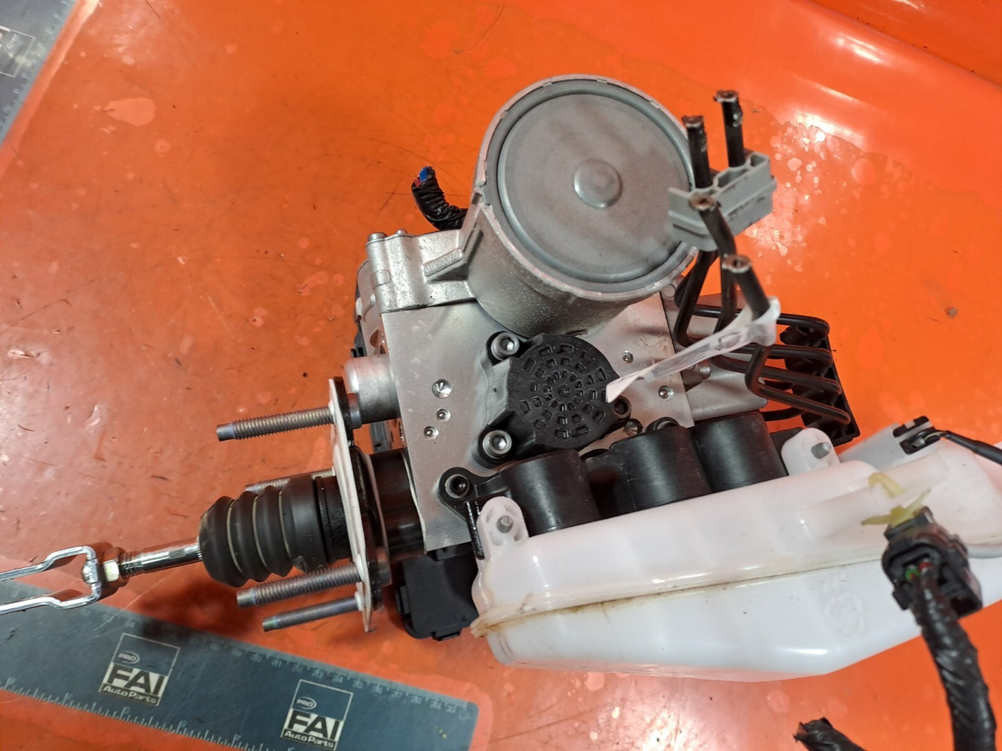 ebay-src:https://i.ebayimg.com/00/s/mtiwmfgxnjaw/z/eoeaaoswzixnxayj/$_57.jpg