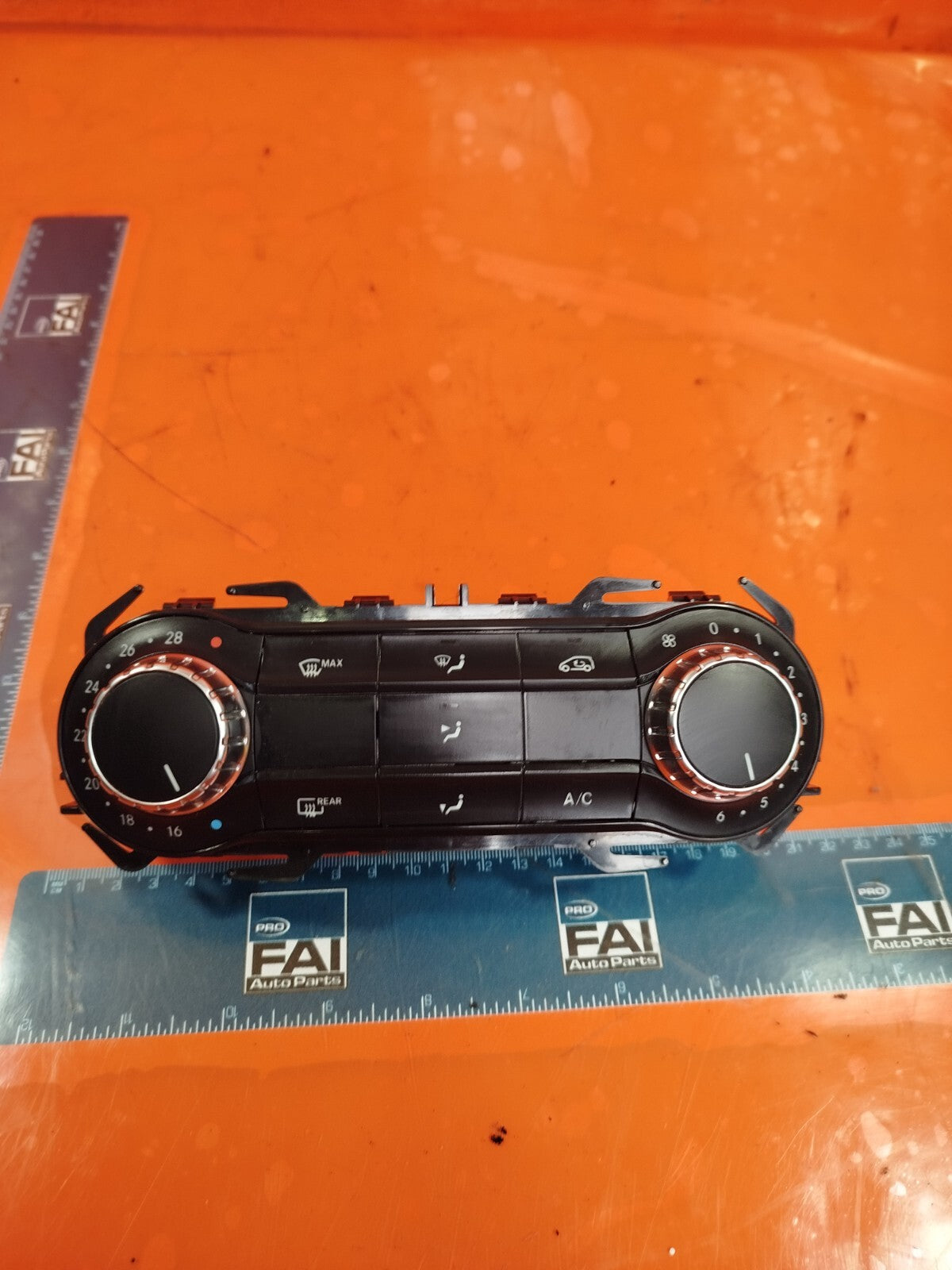 ebay-src:https://i.ebayimg.com/00/s/mtywmfgxmjaw/z/fqoaaoswvmlnxqo~/$_57.jpg
