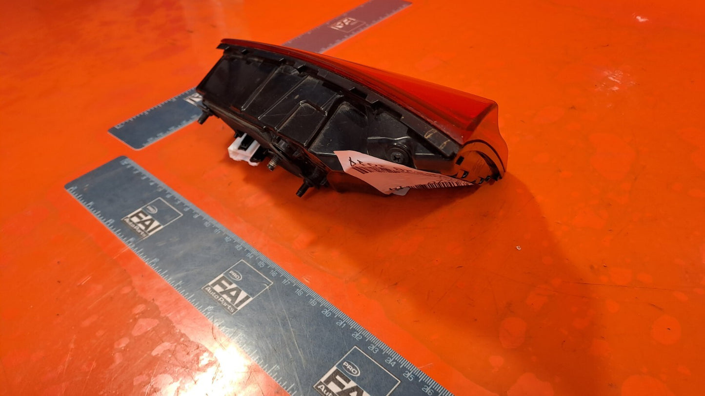 KIA XCEED 1.5 PETROL 2021 REAR LEFT INNER TAIL LIGHT 92403J7350 Warranty A228 - Image 10